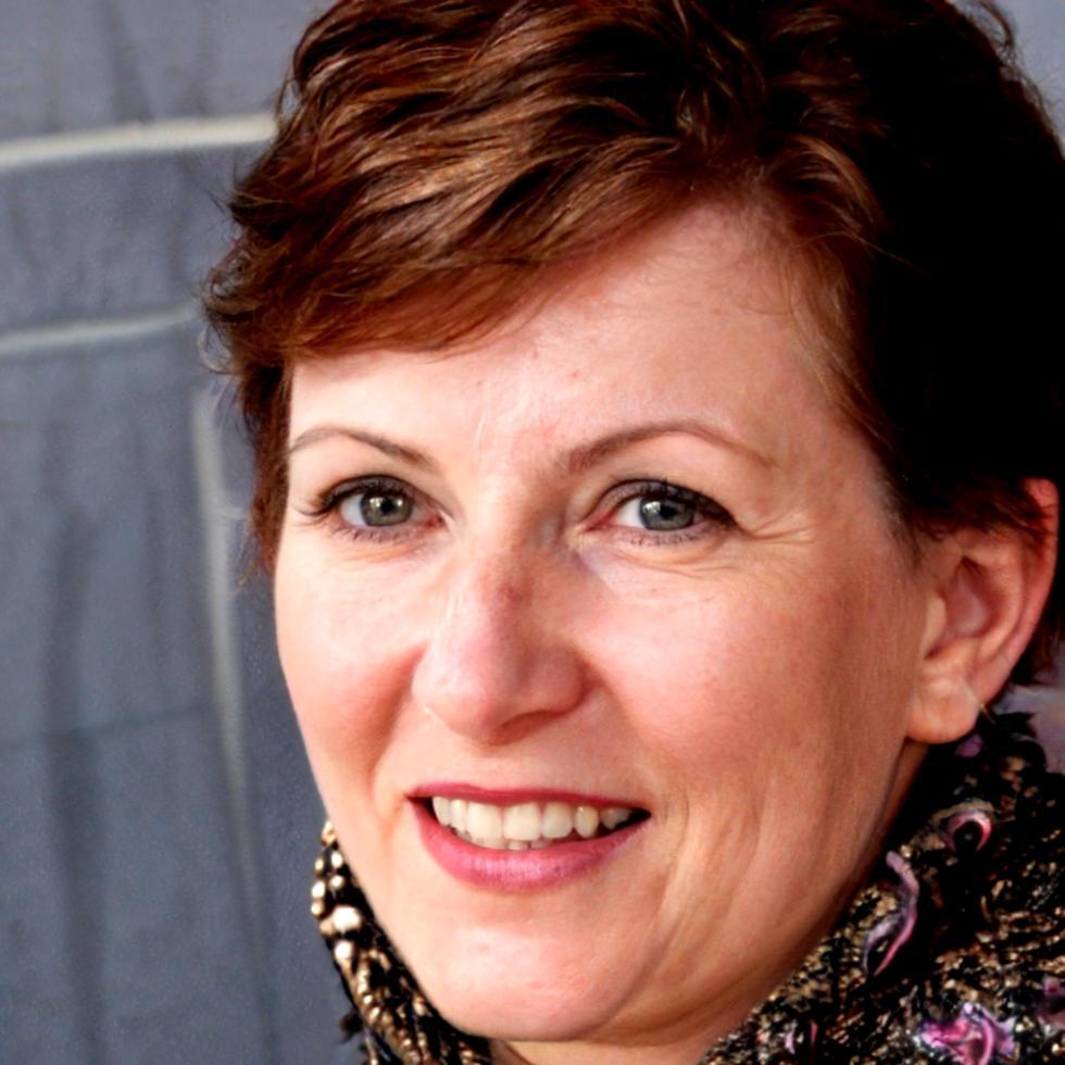 Porträt von Finanzexpertin Nina Hoffmeister